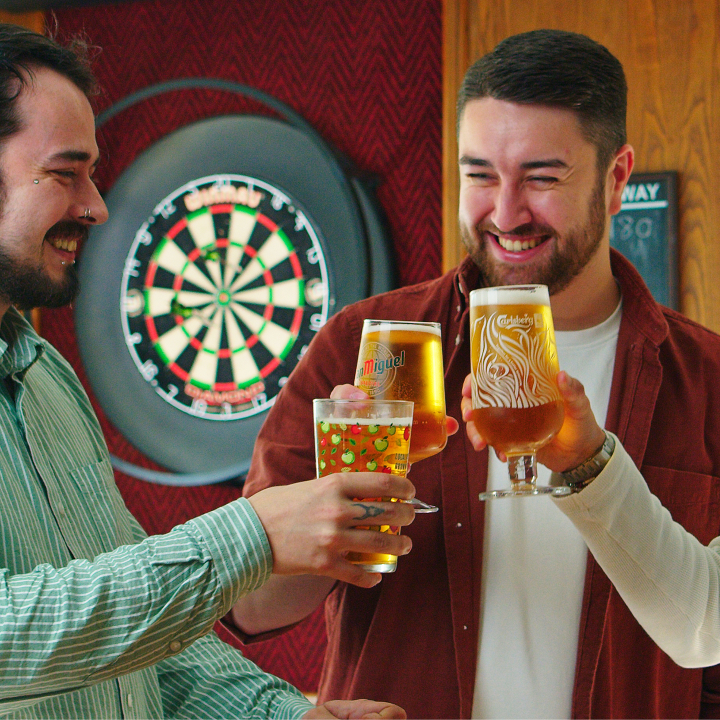 Raise a glass This Father's Day at The Stag Inn in Cemaes Bay, Anglesey!